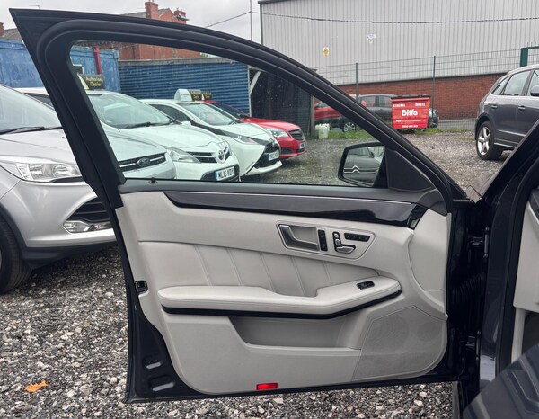 Used Mercedes-Benz E Class 2015 for sale - 76283128: Photo 35