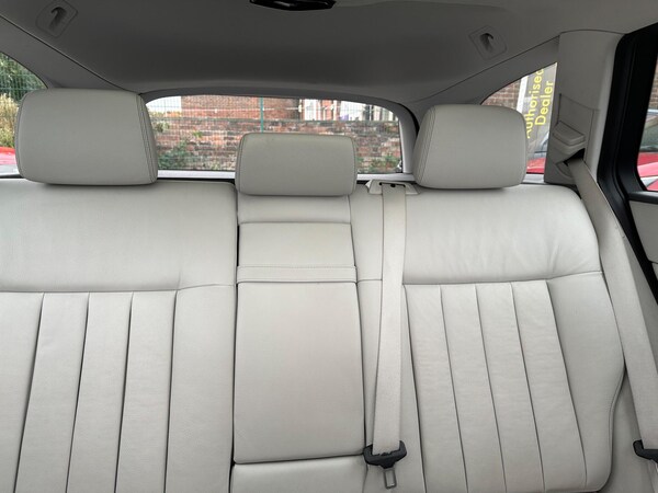 Used Mercedes-Benz E Class 2015 for sale - 76283128: Photo 44