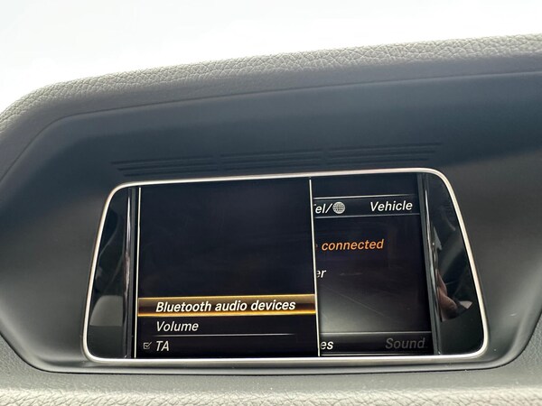 Used Mercedes-Benz E Class 2015 for sale - 76283128: Photo 66