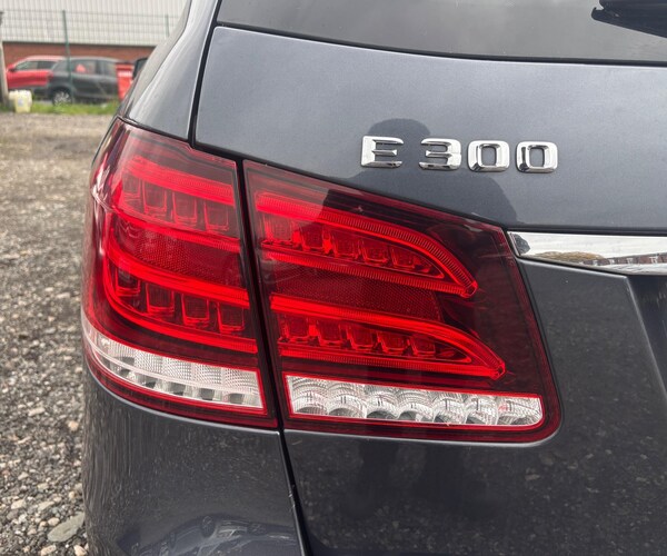 Used Mercedes-Benz E Class 2015 for sale - 76283128: Photo 84