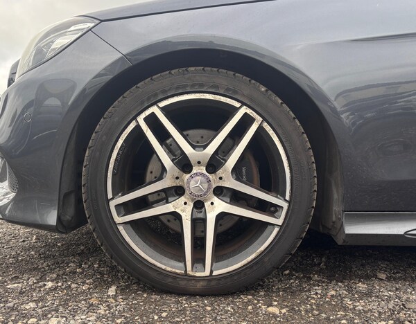 Used Mercedes-Benz E Class 2015 for sale - 76283128: Photo 89