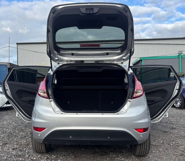 Used Ford Fiesta 2013 for sale - 76283941: Photo 11