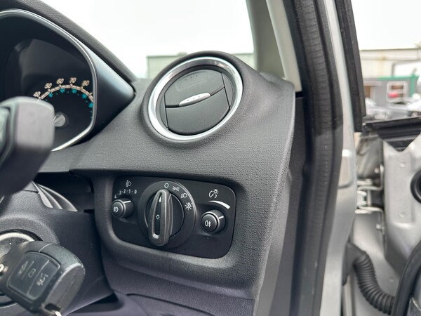 Used Ford Fiesta 2013 for sale - 76283941: Photo 18