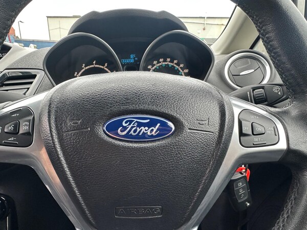 Used Ford Fiesta 2013 for sale - 76283941: Photo 21