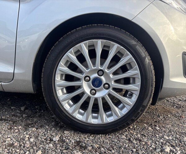 Used Ford Fiesta 2013 for sale - 76283941: Photo 76