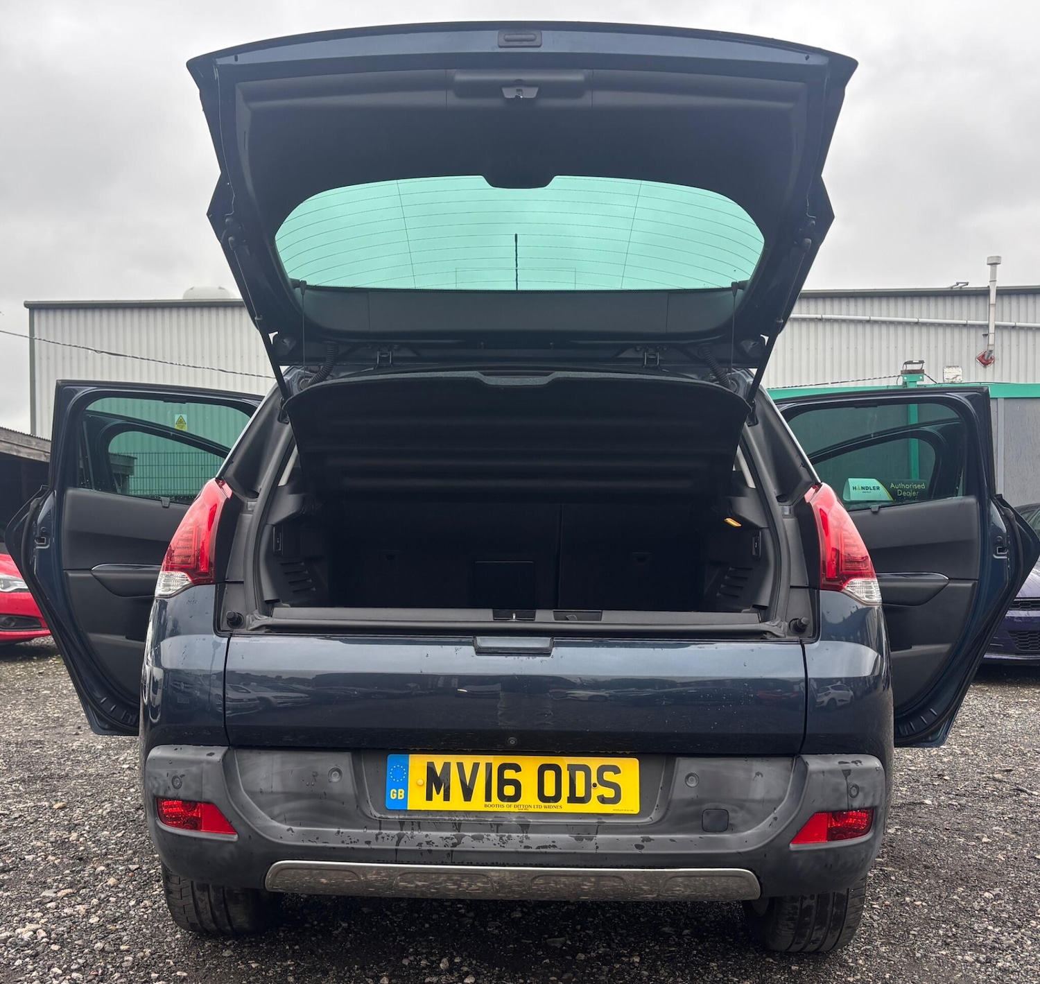 Used Peugeot 3008 2016 for sale - 76283825: Photo 11