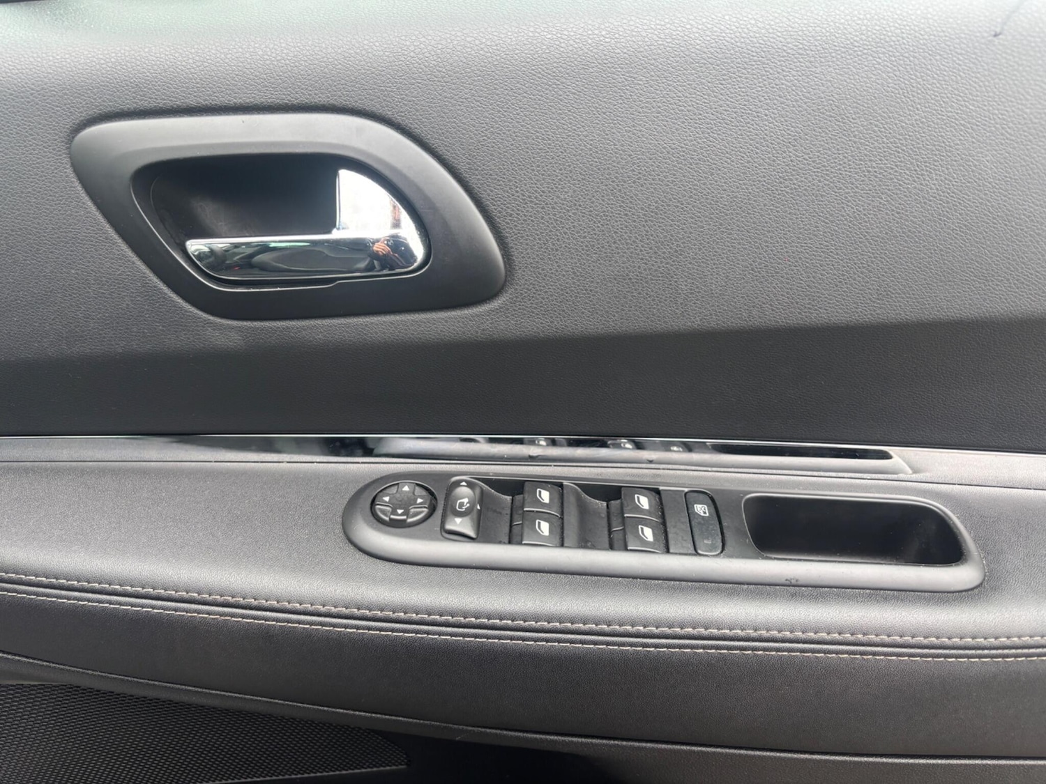 Used Peugeot 3008 2016 for sale - 76283825: Photo 19