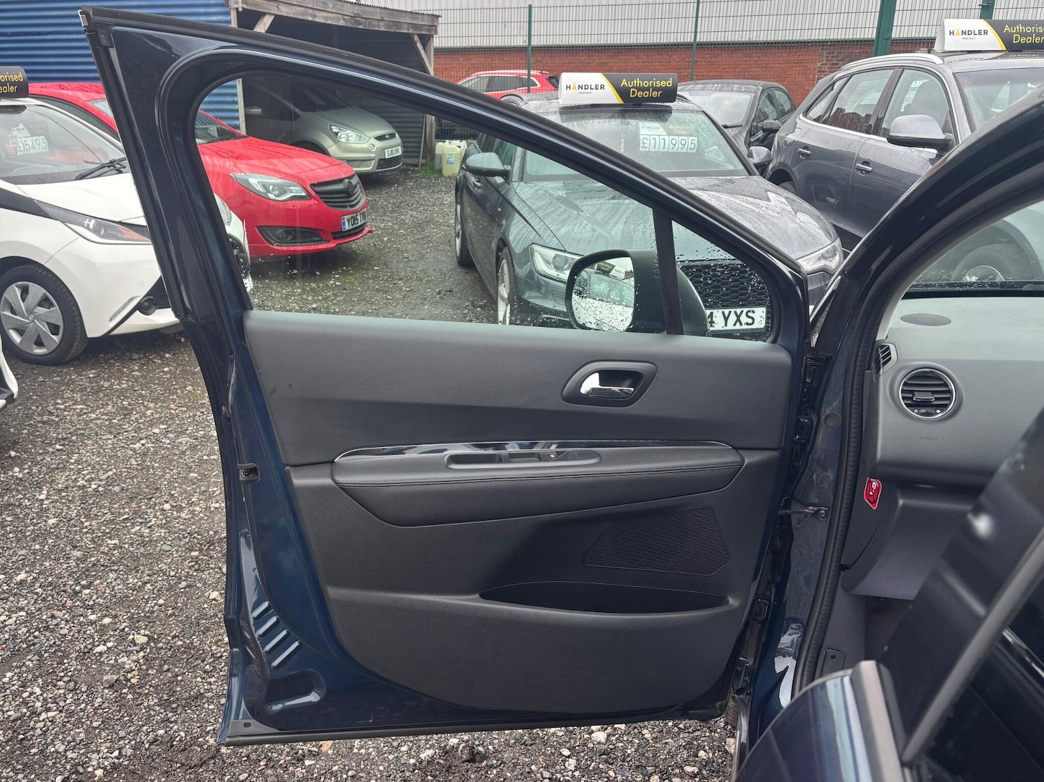 Used Peugeot 3008 2016 for sale - 76283825: Photo 29