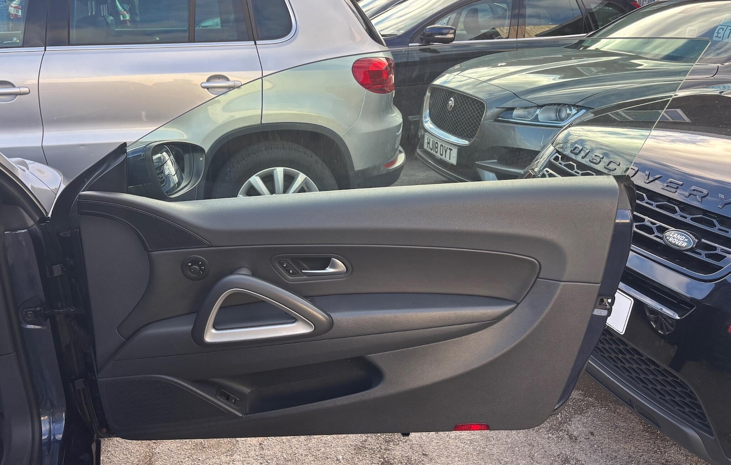 Used Volkswagen Scirocco 2014 for sale - 76360964: Photo 17