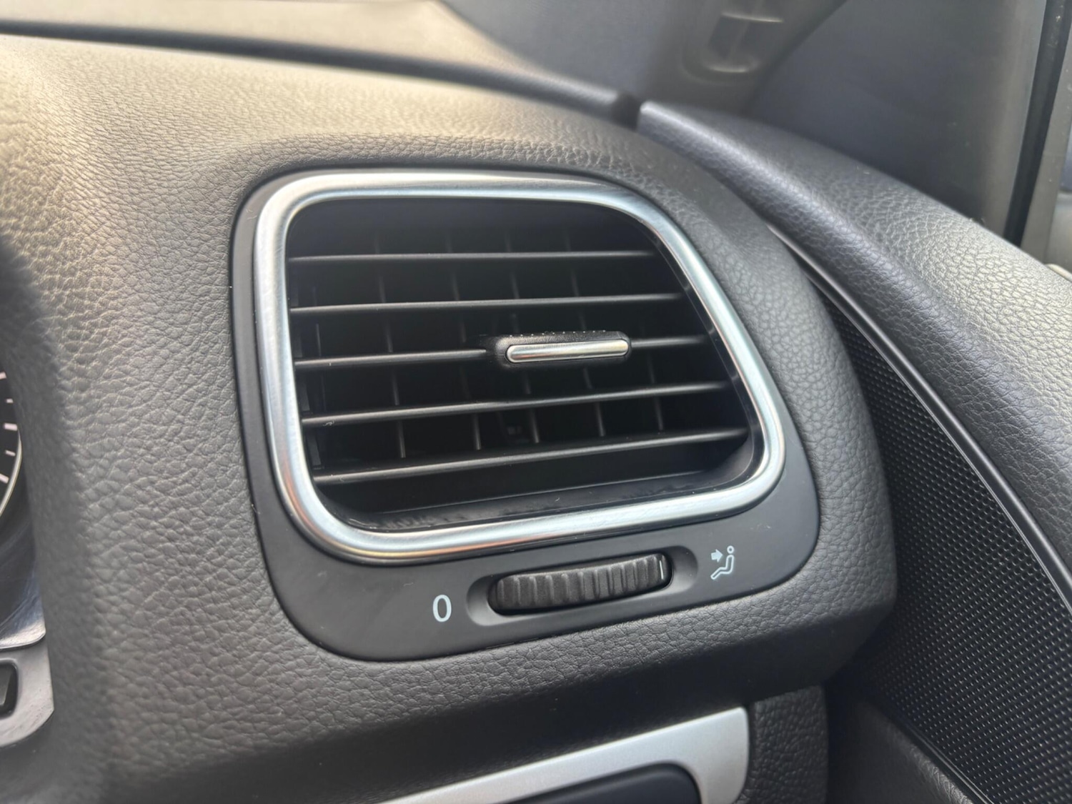 Used Volkswagen Scirocco 2014 for sale - 76360964: Photo 27