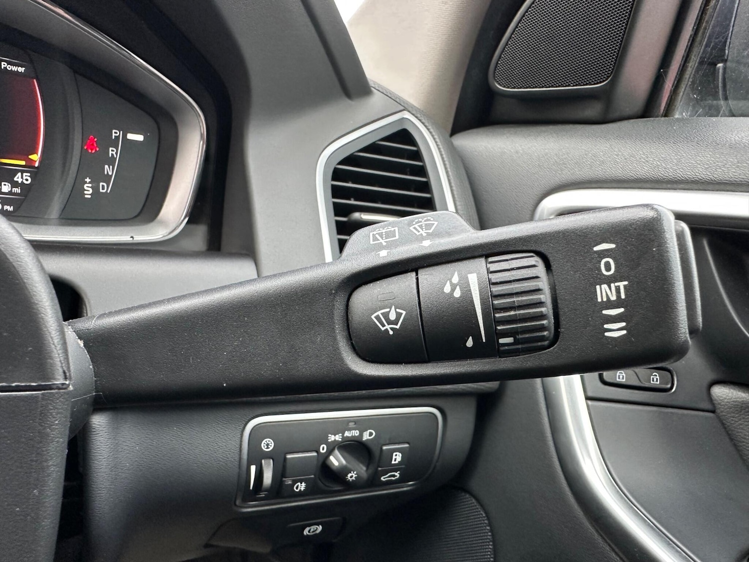 Used Volvo XC60 2016 for sale - 76283239: Photo 24