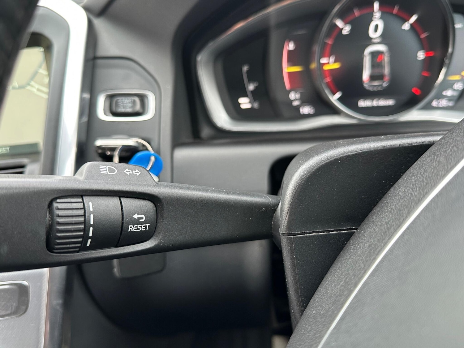 Used Volvo XC60 2016 for sale - 76283239: Photo 25