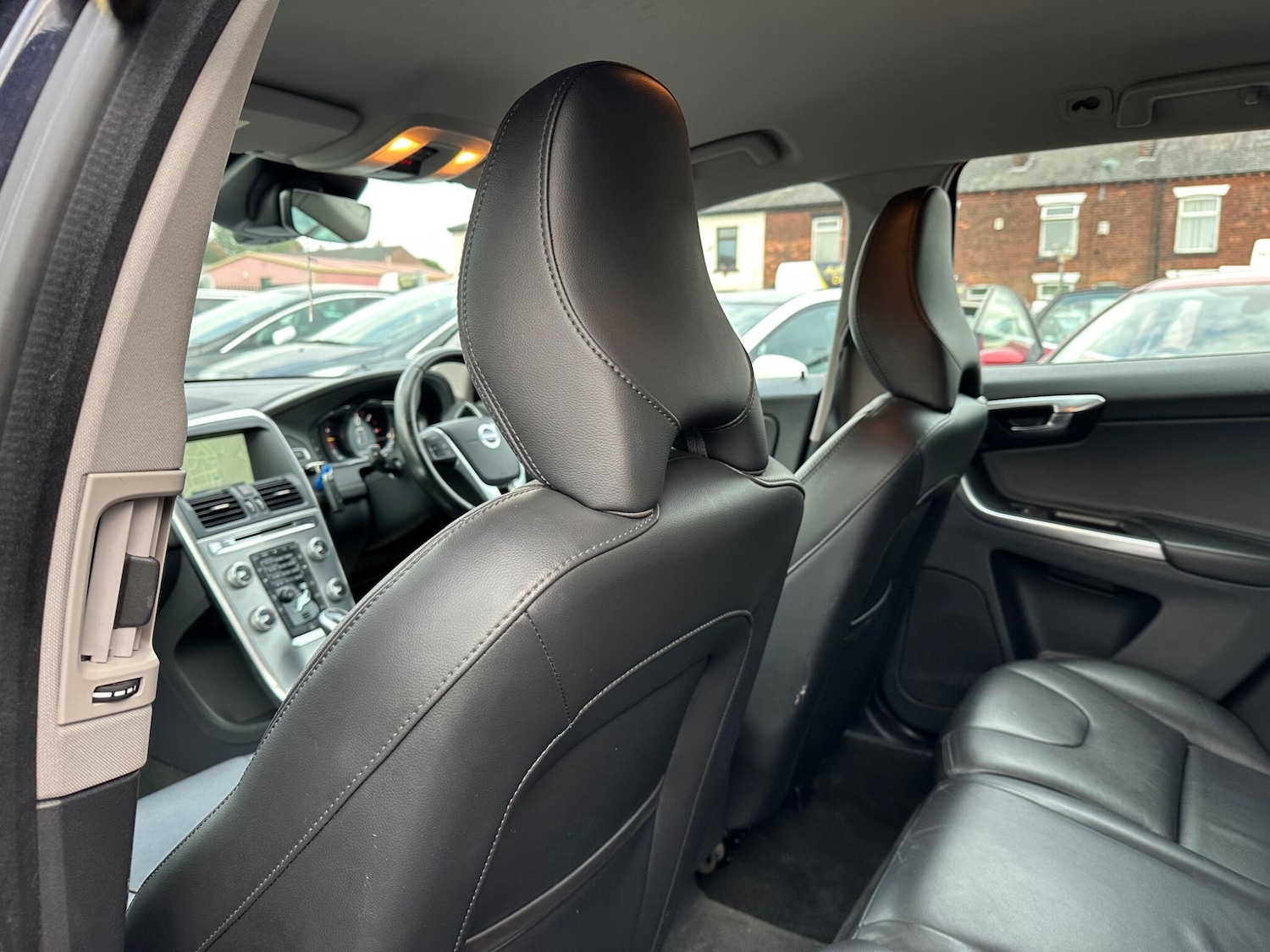 Used Volvo XC60 2016 for sale - 76283239: Photo 31