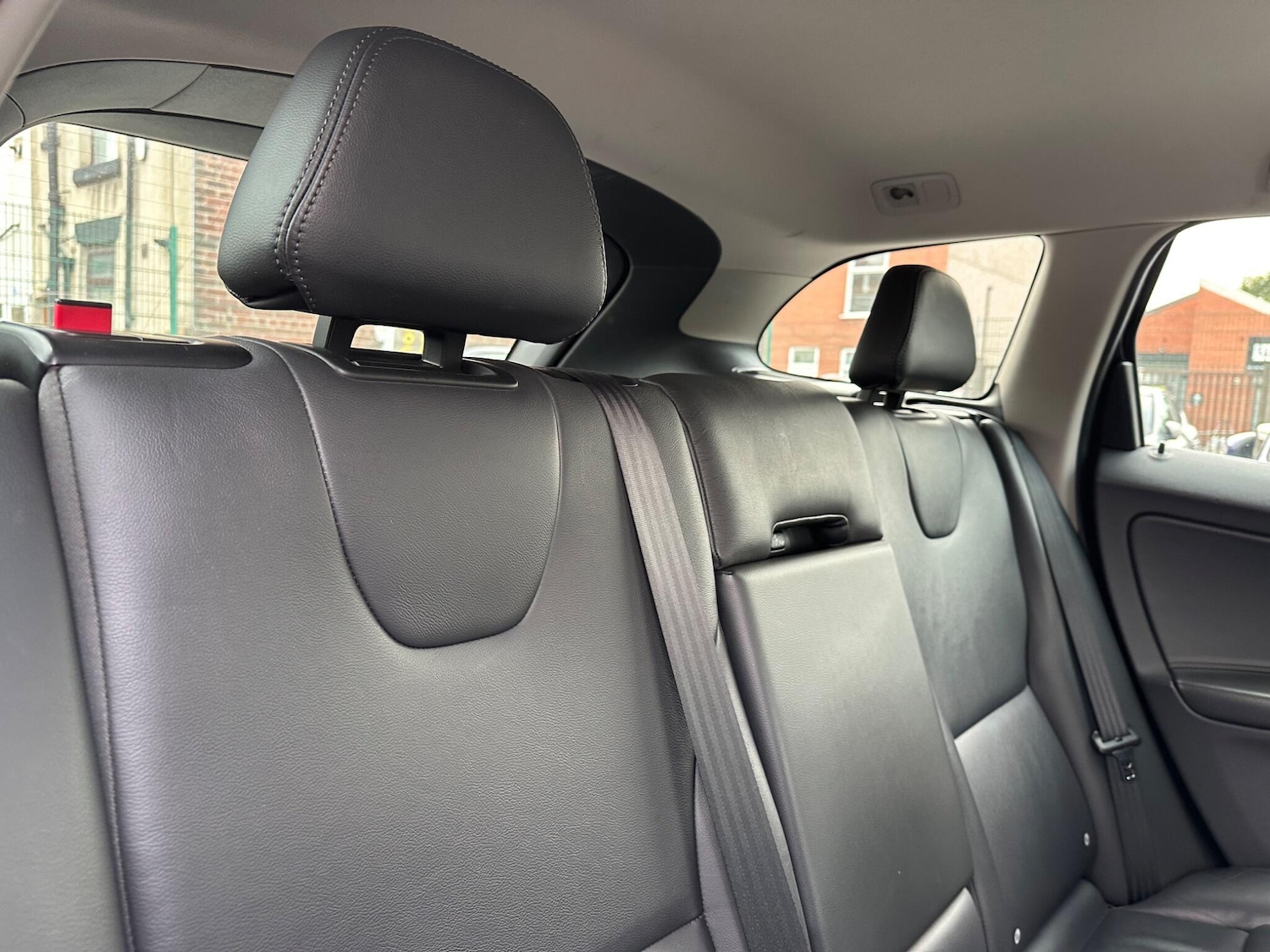 Used Volvo XC60 2016 for sale - 76283239: Photo 37