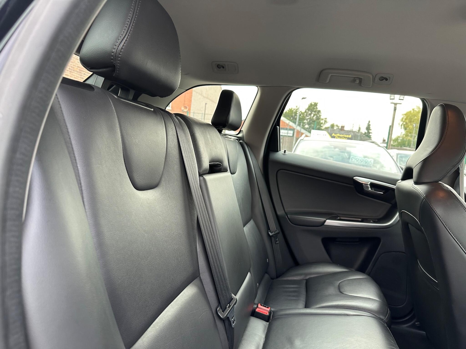 Used Volvo XC60 2016 for sale - 76283239: Photo 38