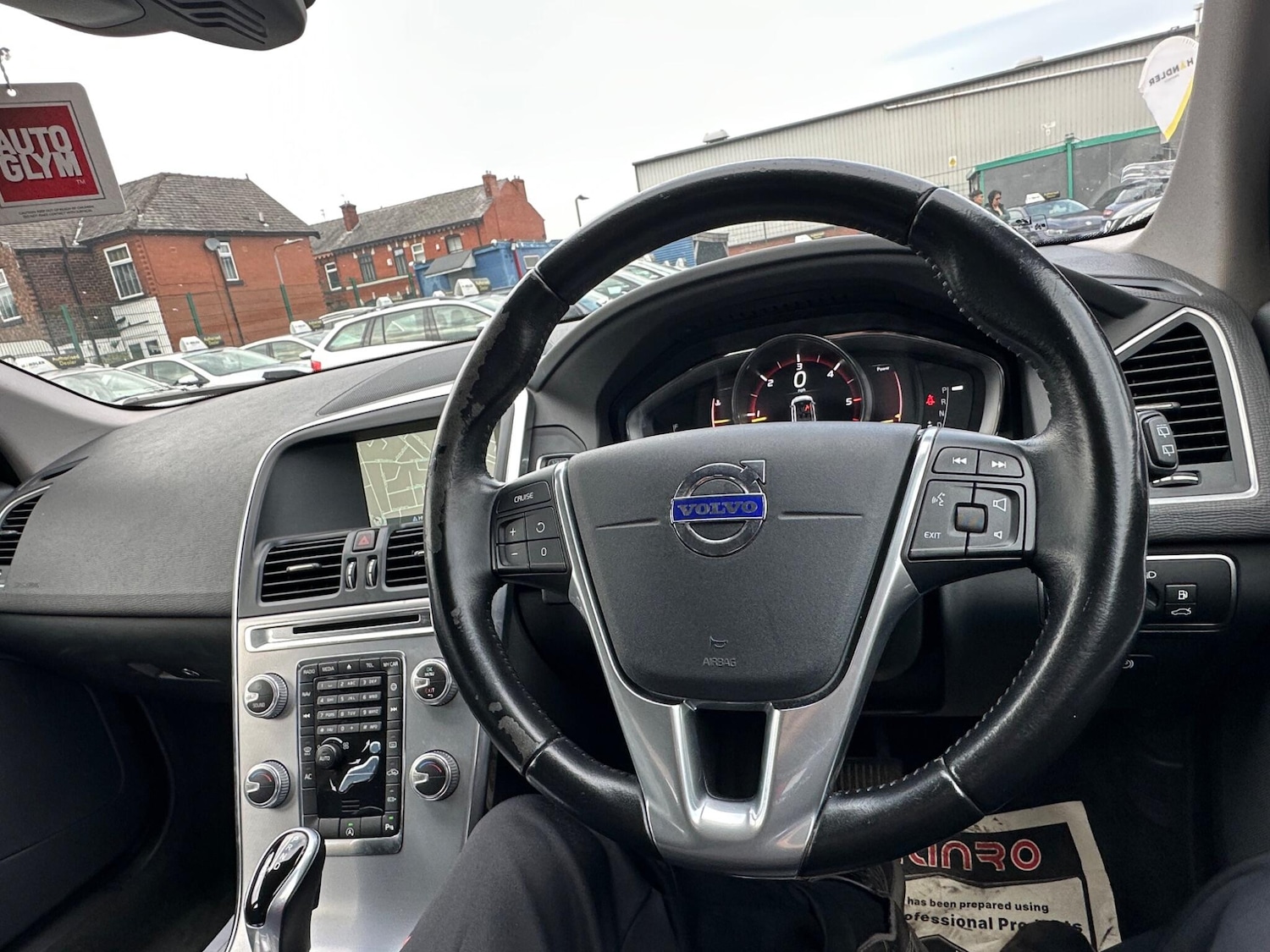 Used Volvo XC60 2016 for sale - 76283239: Photo 42