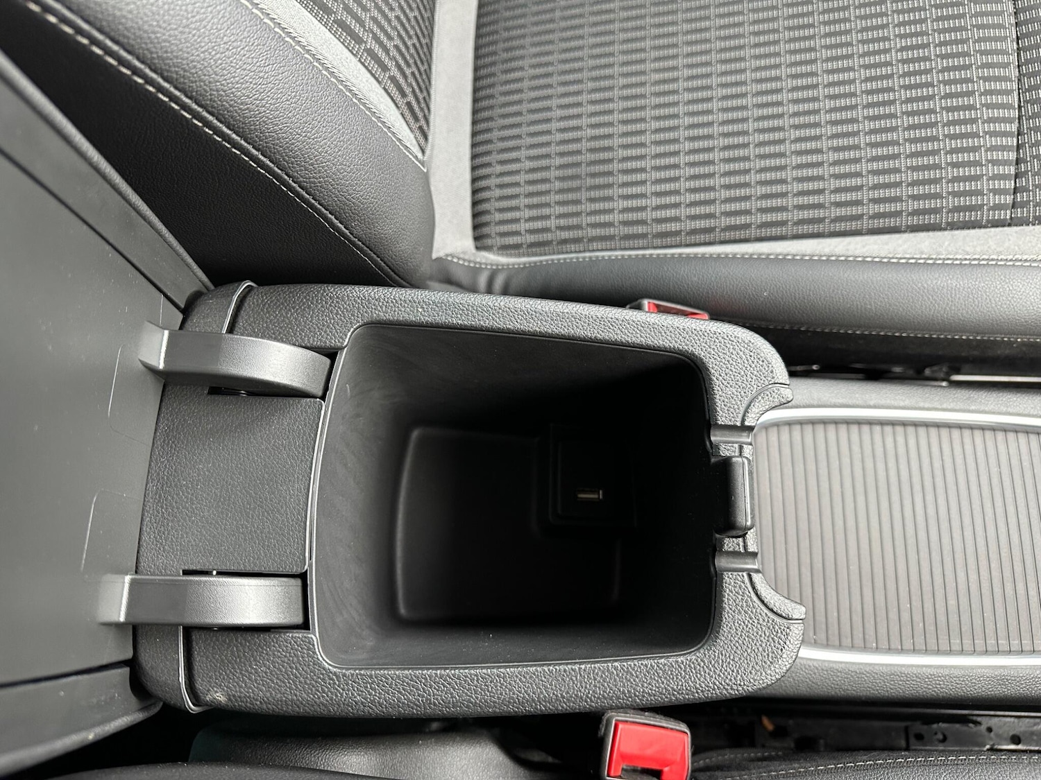 Used Vauxhall Astra 2021 for sale - 76592140: Photo 46