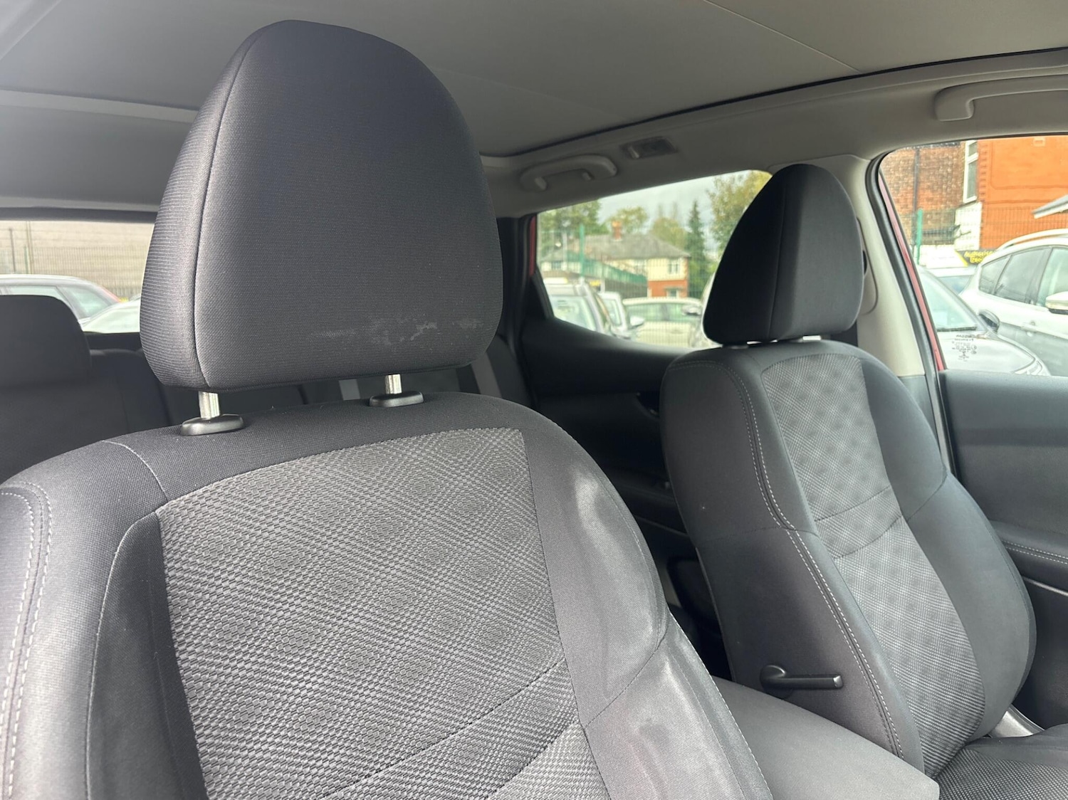 Used Nissan Qashqai 2016 for sale - 76283518: Photo 16