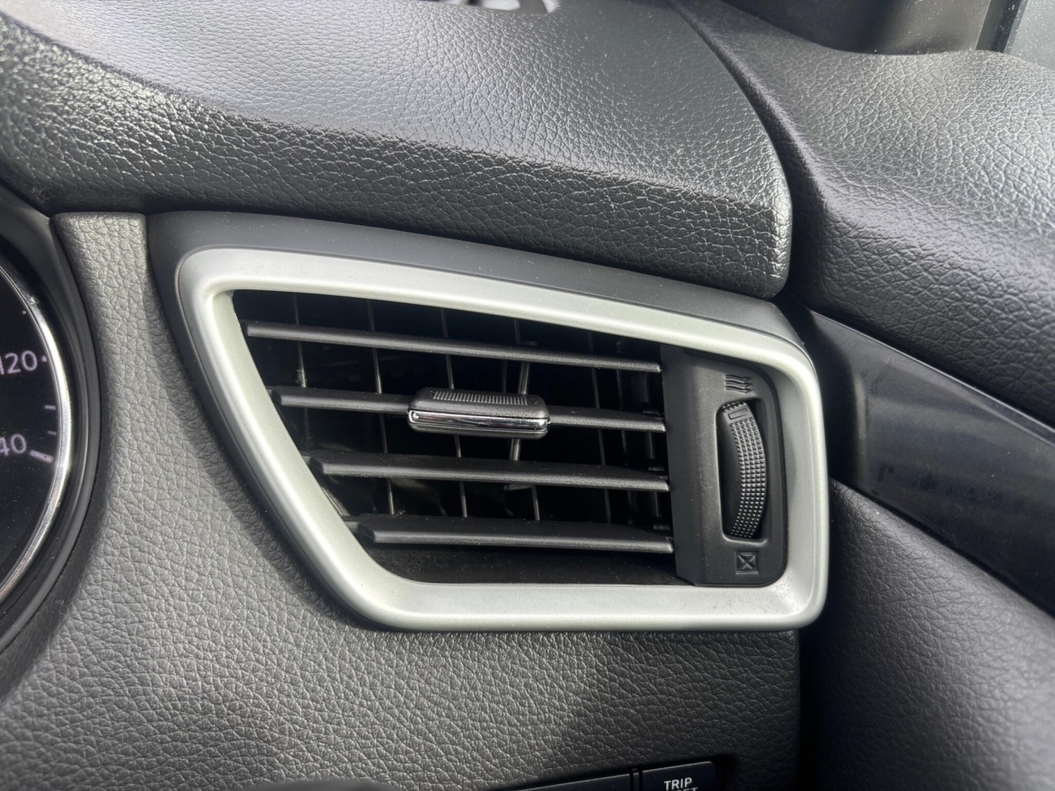 Used Nissan Qashqai 2016 for sale - 76283518: Photo 27