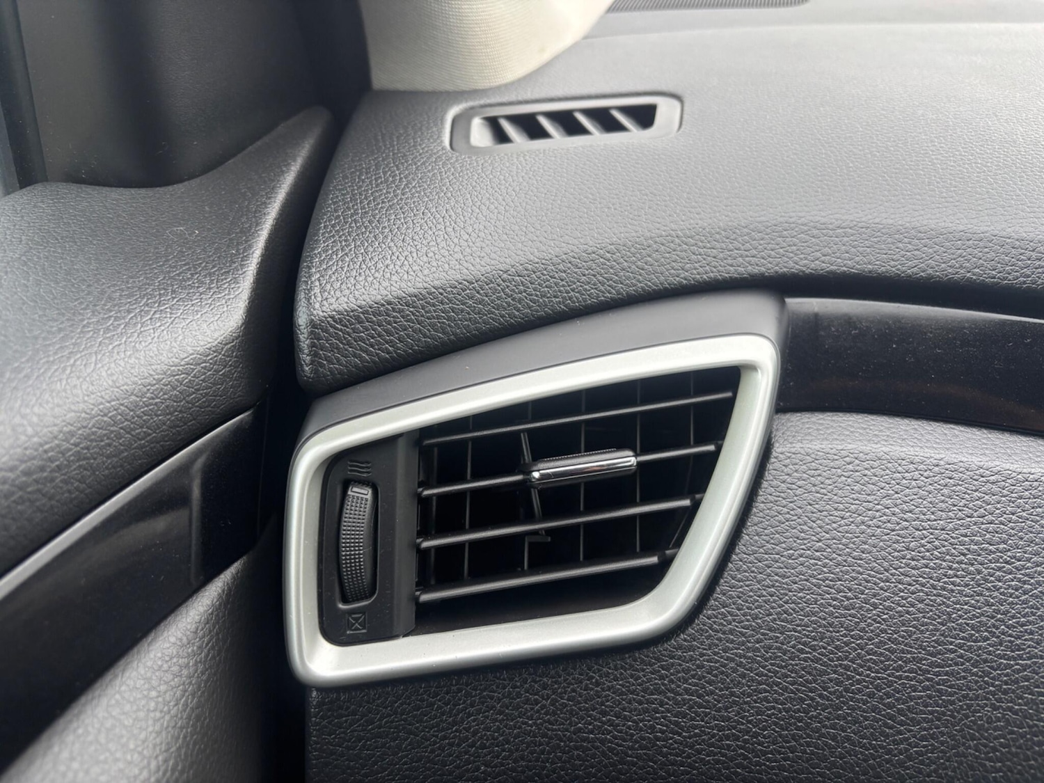 Used Nissan Qashqai 2016 for sale - 76283518: Photo 32