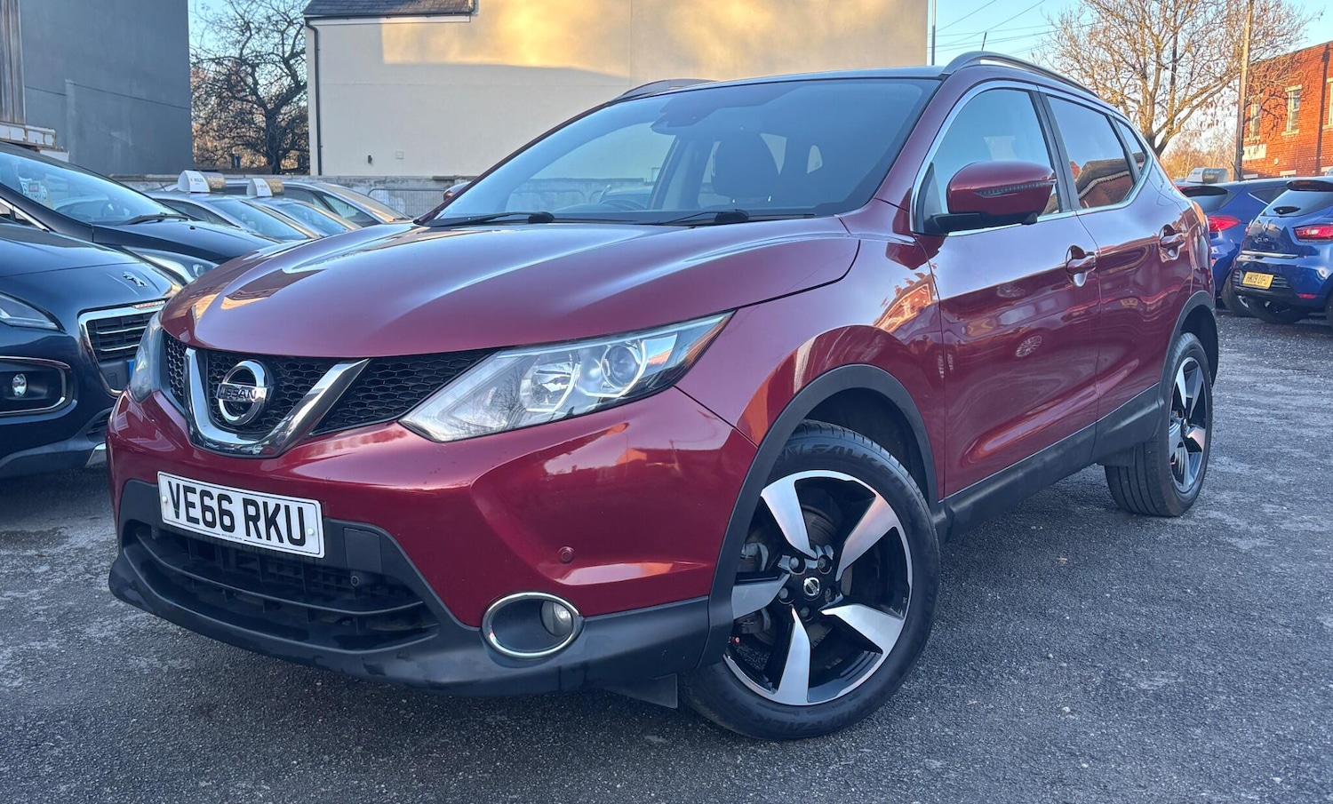 Used Nissan Qashqai 2016 for sale - 76283518: Photo 4