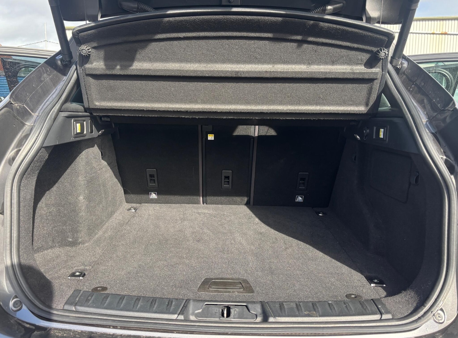 Used Jaguar F-Pace 2018 for sale - 76283541: Photo 12