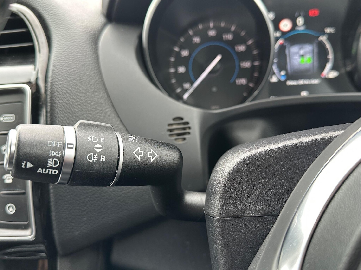 Used Jaguar F-Pace 2018 for sale - 76283541: Photo 24