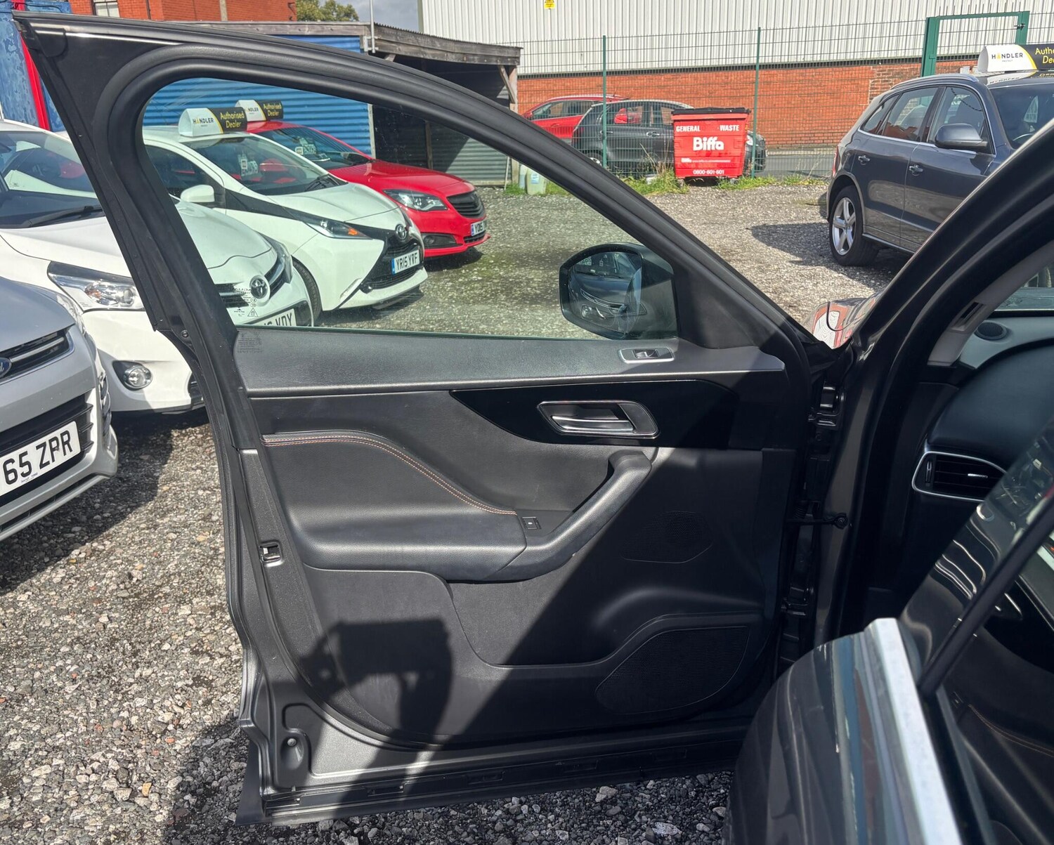 Used Jaguar F-Pace 2018 for sale - 76283541: Photo 29