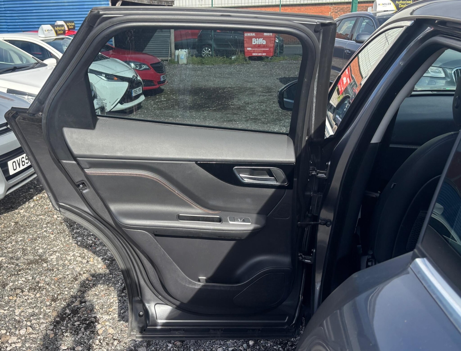 Used Jaguar F-Pace 2018 for sale - 76283541: Photo 33