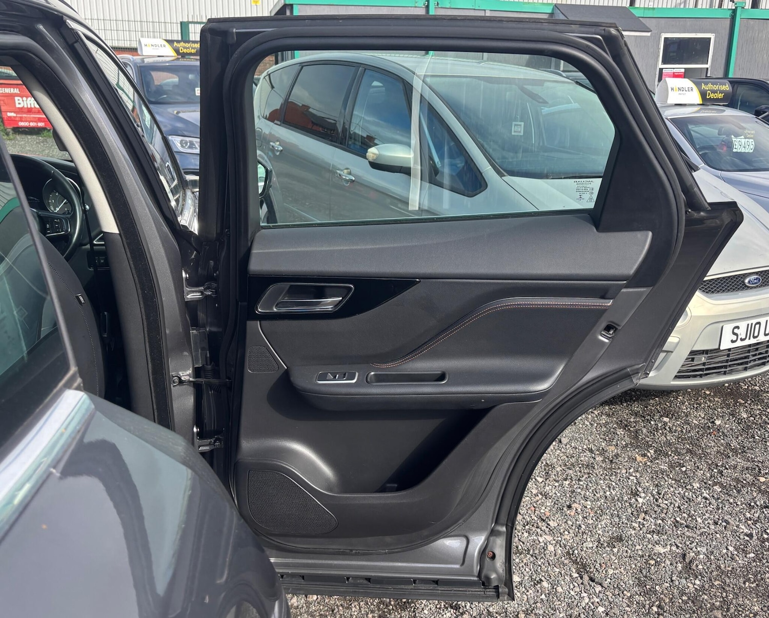 Used Jaguar F-Pace 2018 for sale - 76283541: Photo 37