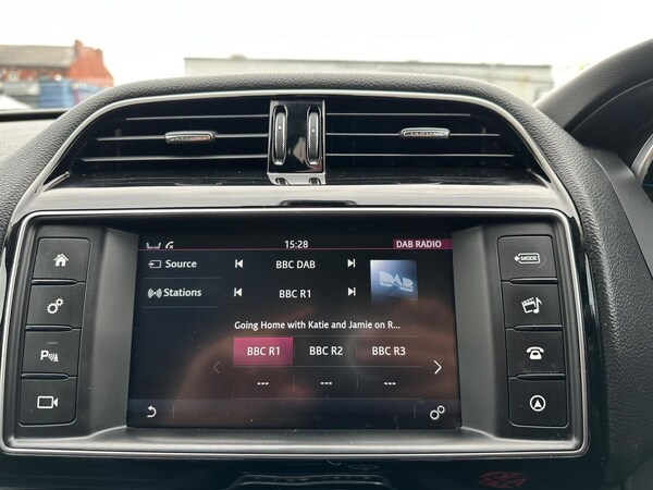 Used Jaguar F-Pace 2018 for sale - 76283541: Photo 50