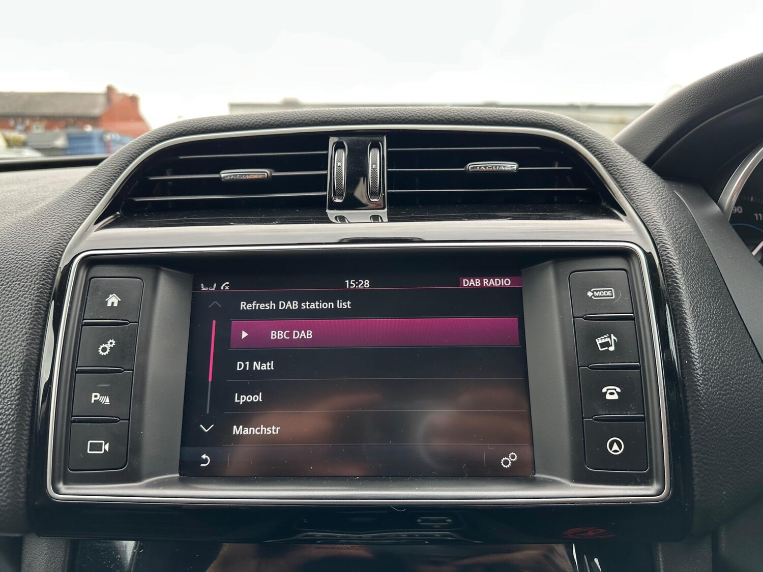 Used Jaguar F-Pace 2018 for sale - 76283541: Photo 52