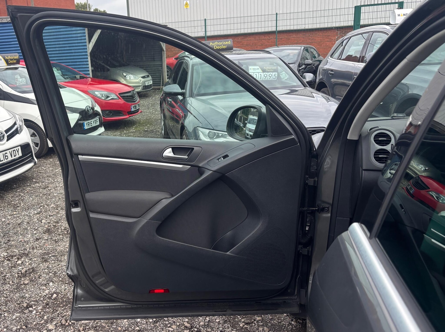 Used Volkswagen Tiguan 2013 for sale - 76371310: Photo 29