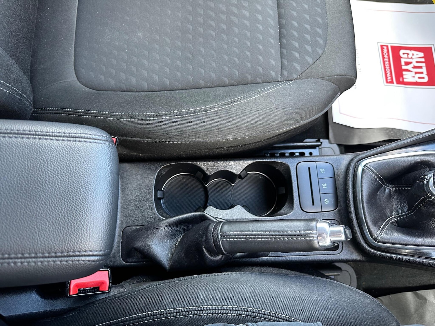 Used Ford Fiesta 2018 for sale - 76283301: Photo 43