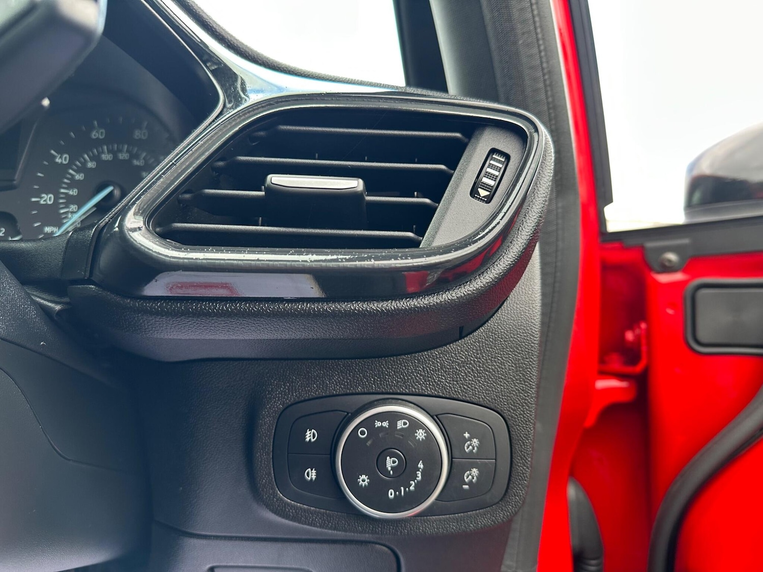 Used Ford Fiesta 2018 for sale - 76283751: Photo 24