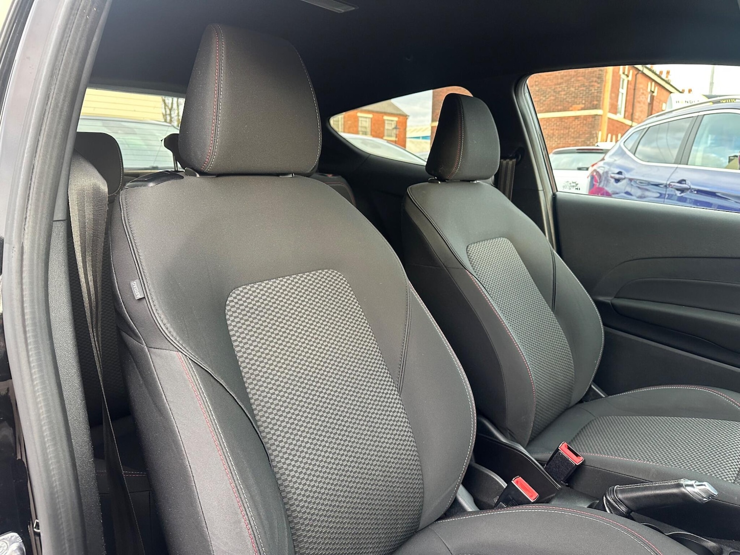 Used Ford Fiesta 2018 for sale - 76607604: Photo 15