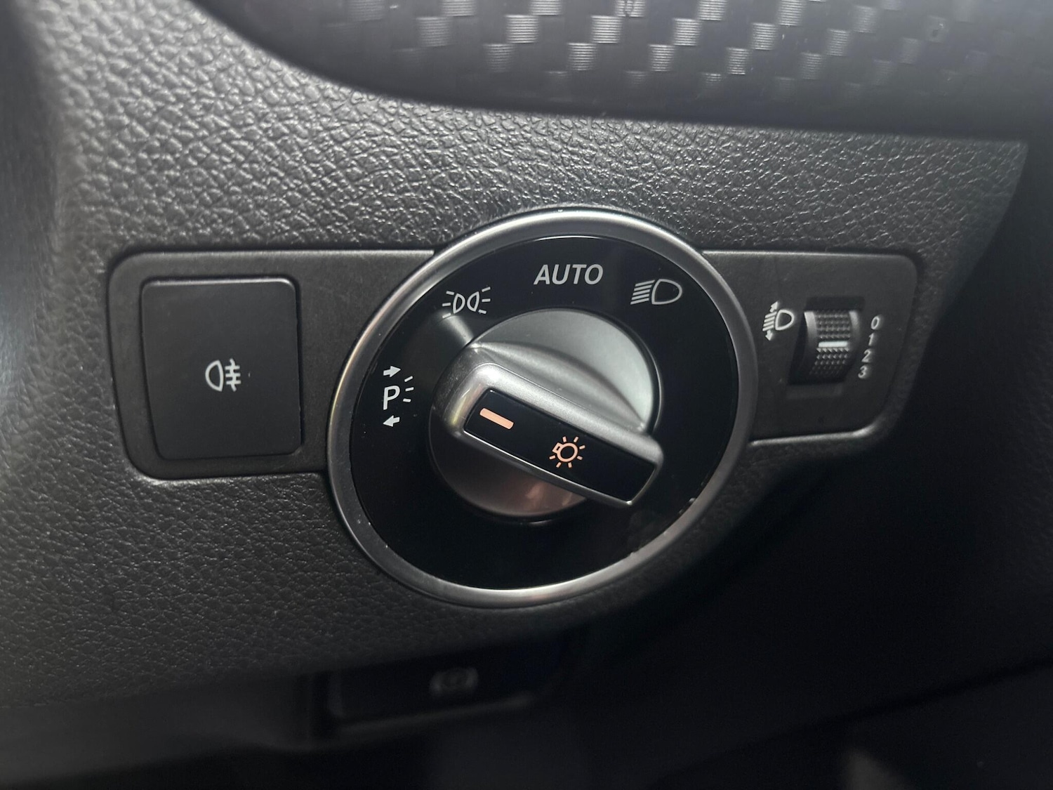 Used Mercedes-Benz A-Class 2014 for sale - 76802454: Photo 24