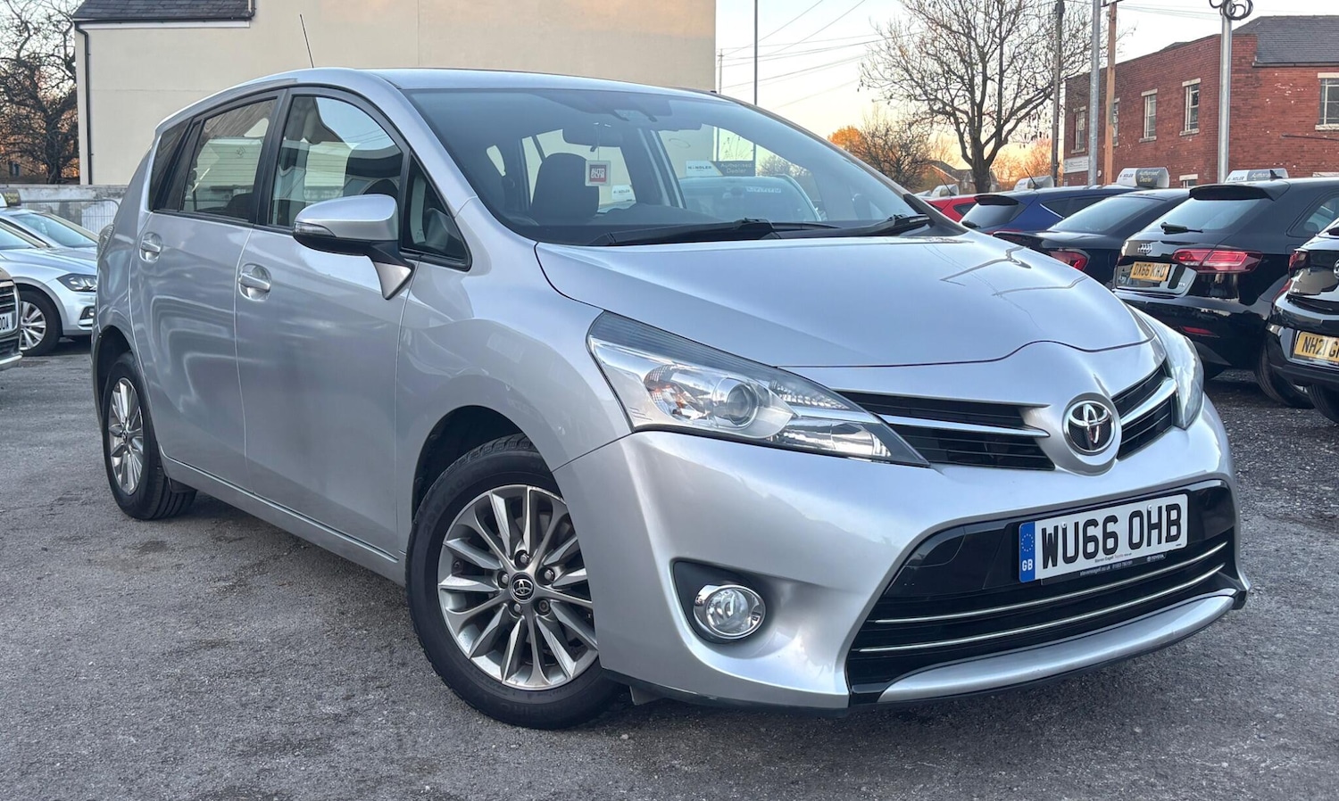 Used Toyota Verso 2016 for sale - 76657171: Photo 1