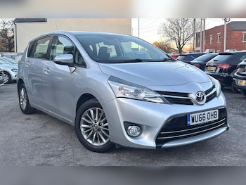 2016 (66) - 1.6 D-4D Icon TSS 5dr