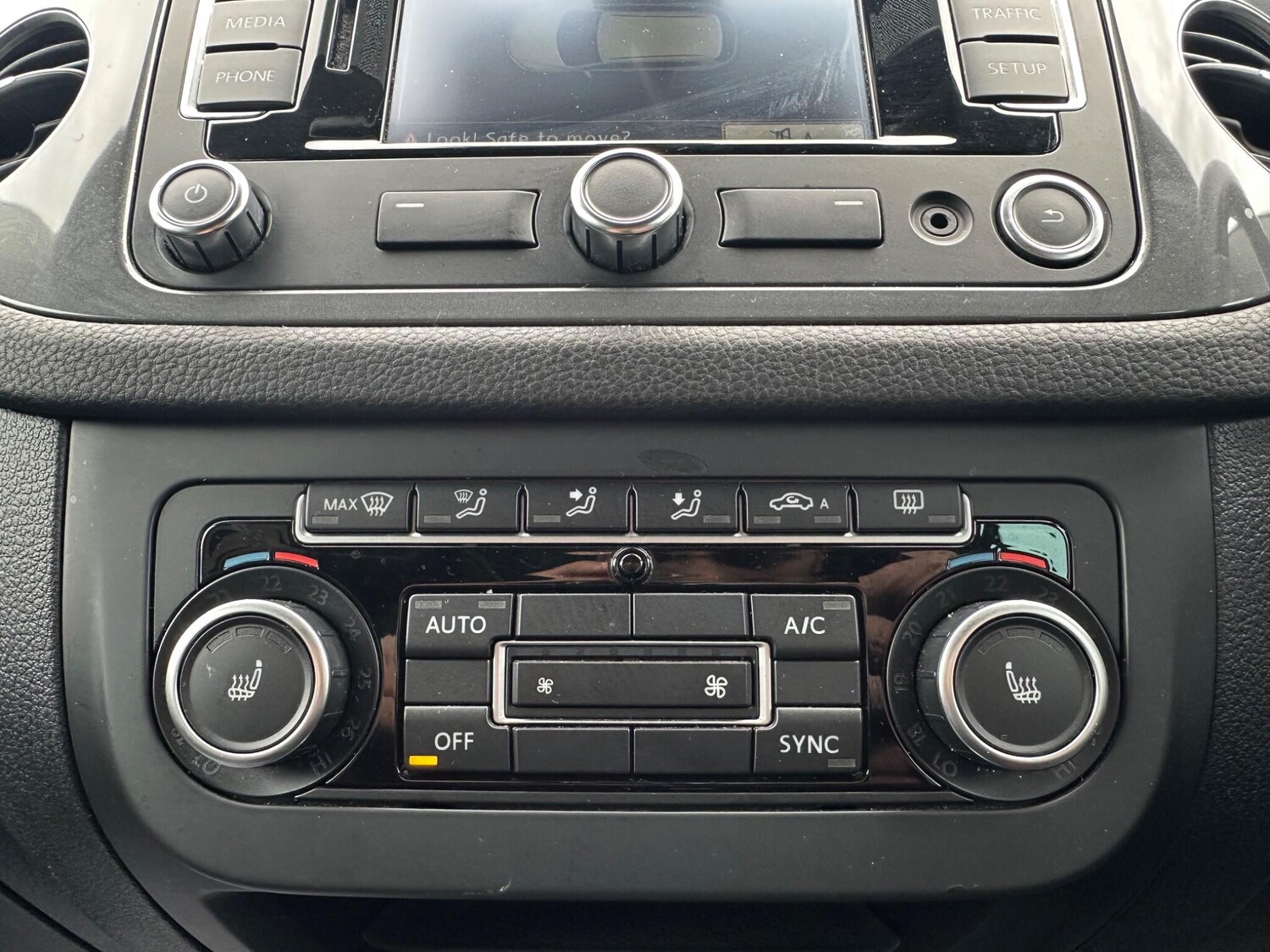 Used Volkswagen Tiguan 2014 for sale - 76283244: Photo 48