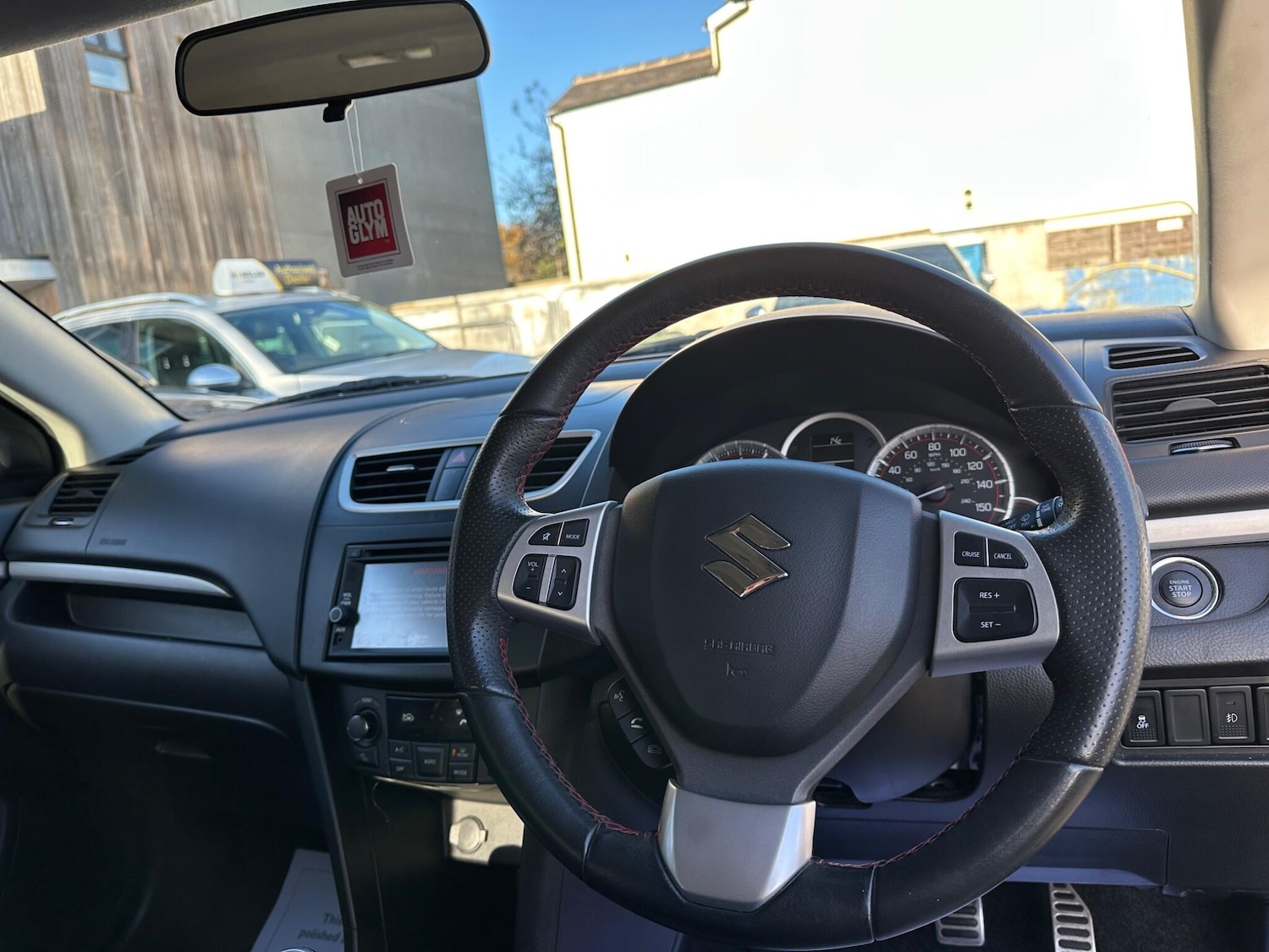 Used Suzuki Swift 2014 for sale - 76572934: Photo 14