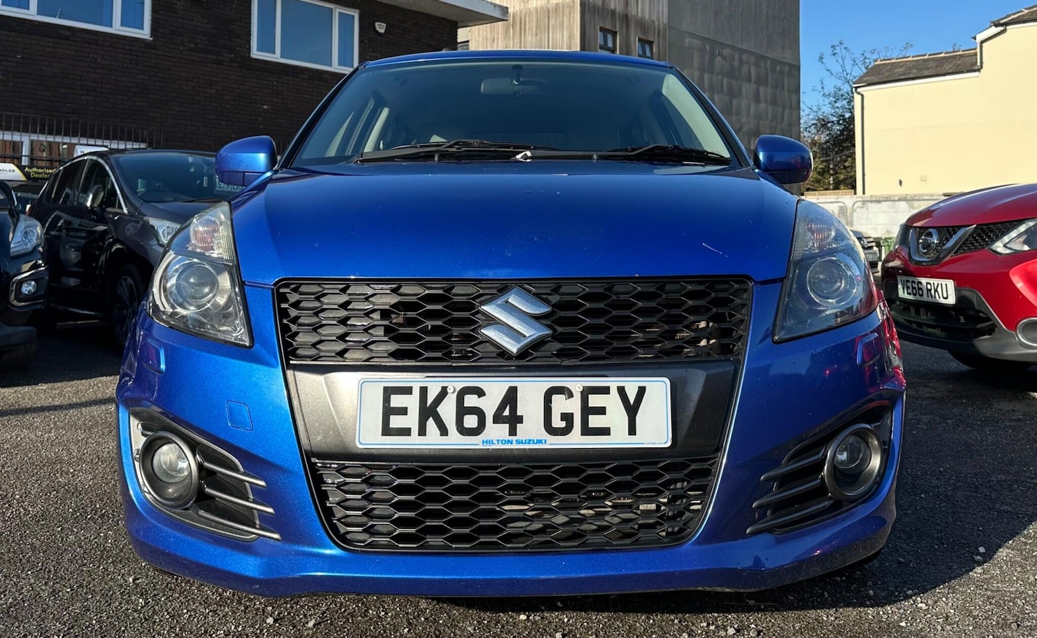 Used Suzuki Swift 2014 for sale - 76572934: Photo 2