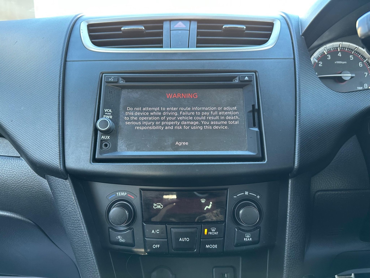 Used Suzuki Swift 2014 for sale - 76572934: Photo 31