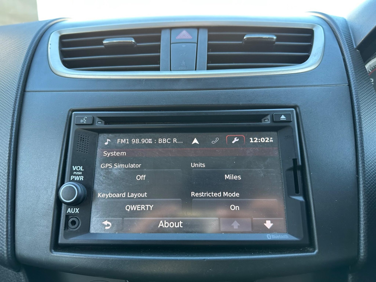 Used Suzuki Swift 2014 for sale - 76572934: Photo 34