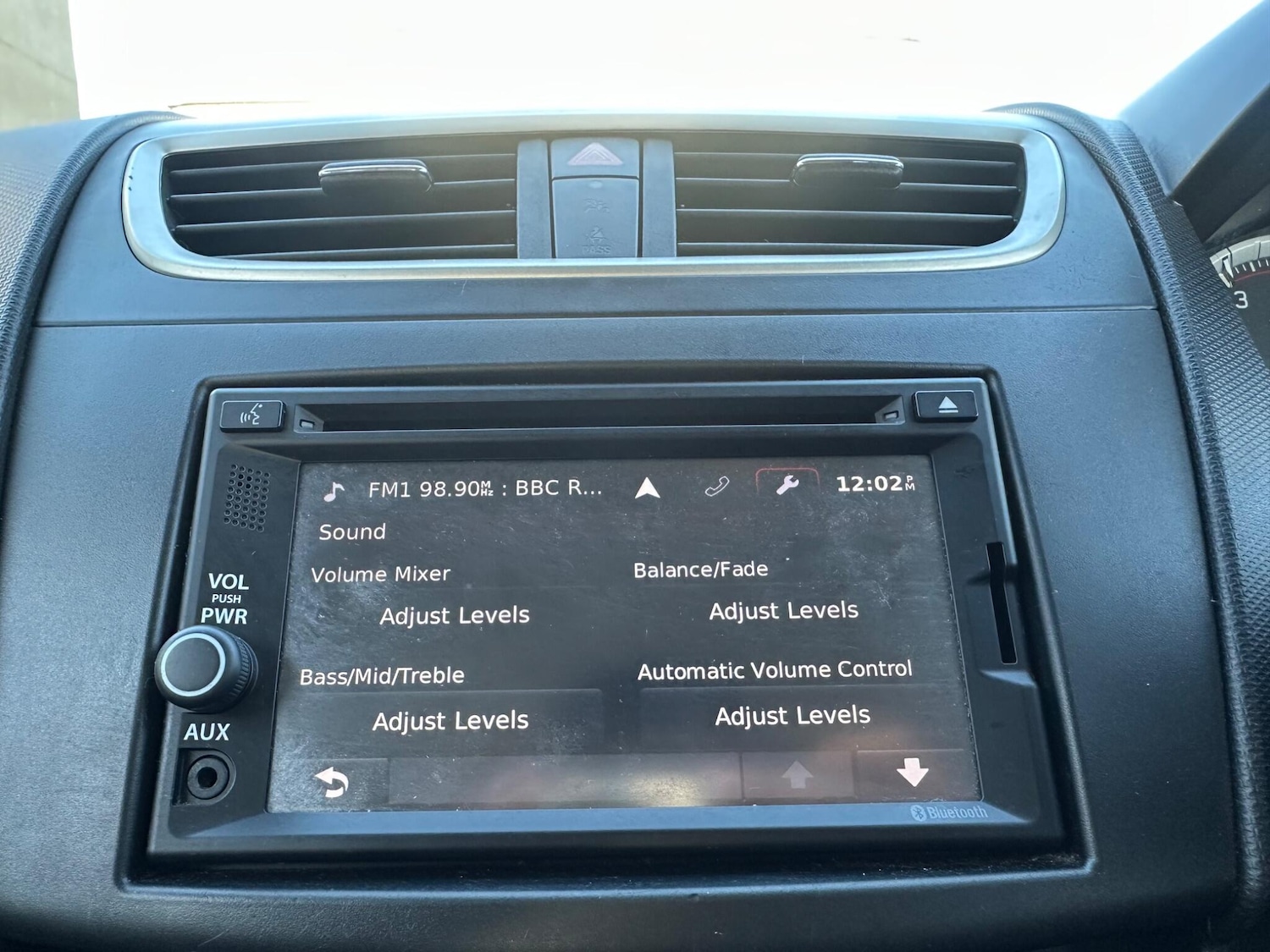 Used Suzuki Swift 2014 for sale - 76572934: Photo 37