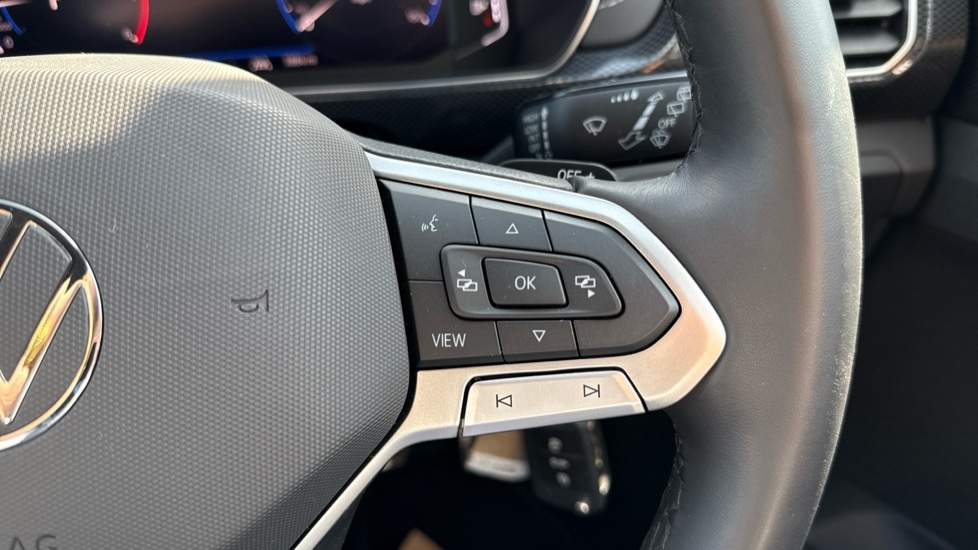 Used Volkswagen T-Cross 2024 for sale - 76869090: Photo 28