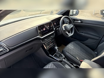 Used Volkswagen T-Cross 2024 for sale - 76869090: Photo