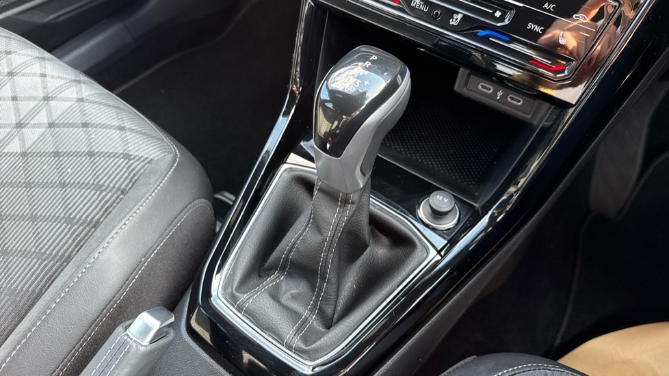 Used Volkswagen T-Cross 2024 for sale - 76869090: Photo 33