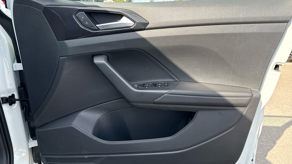 Used Volkswagen T-Cross 2024 for sale - 76869090: Photo 34