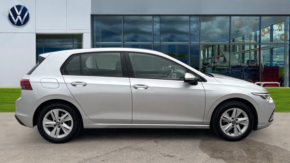 Used Volkswagen Golf 2024 for sale - 76297327: Photo 4